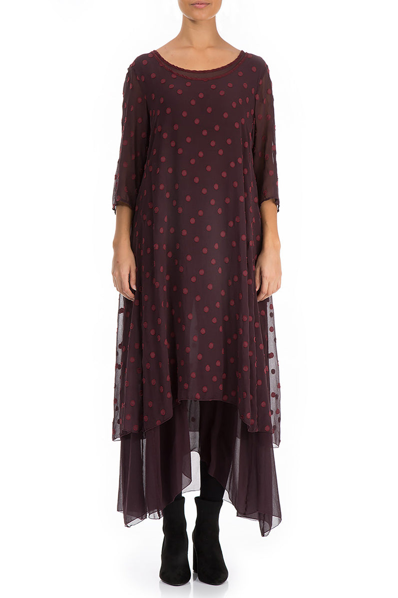 Robe en soie bordeaux à pois superposés