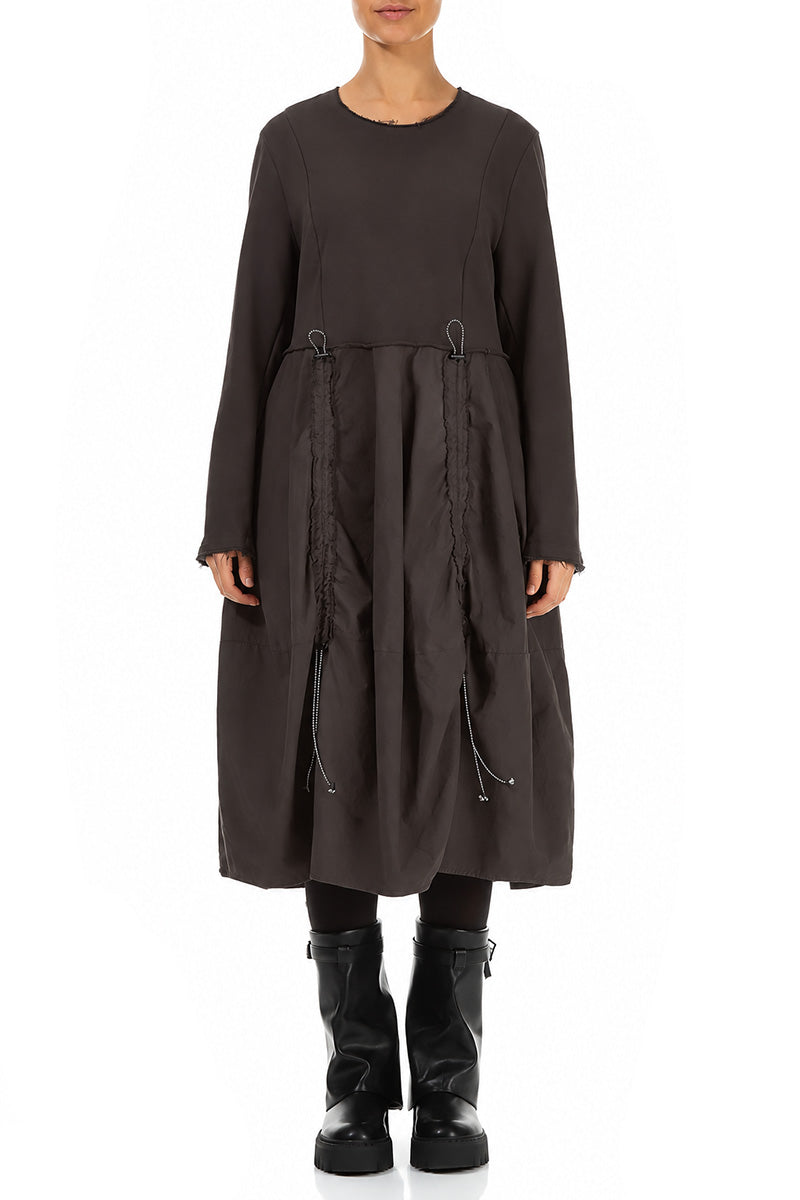 Gerafftes Kleid aus Anthrazit, French Terry und Baumwolle