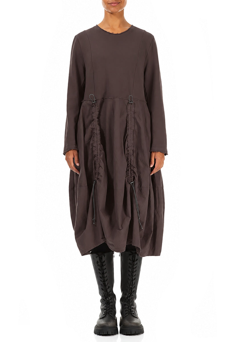 Gerafftes Kleid aus Trüffelbraun, French Terry und Baumwolle