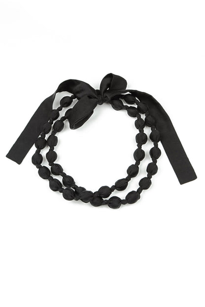 Collier fin en Soie noire et perles