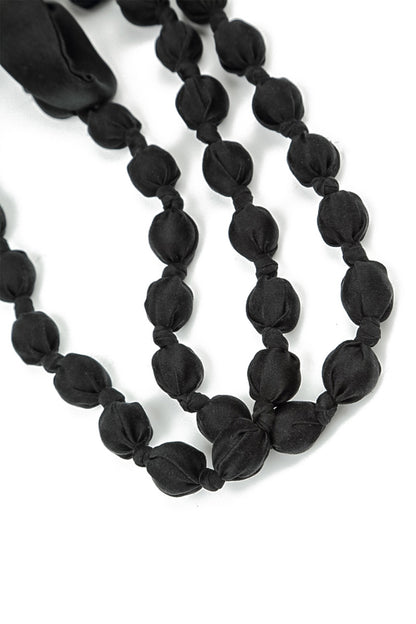 Collier fin en Soie noire et perles