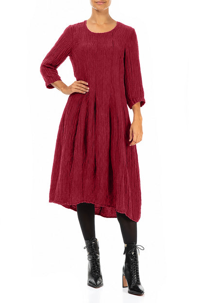 Robe en soie Rouge rubis, coupe évasée et ballon, froissée