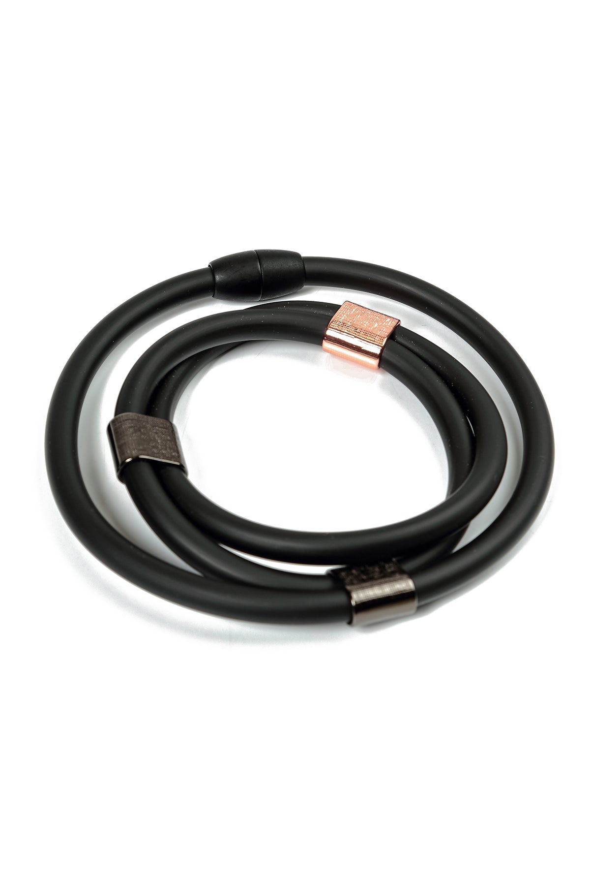 Noir Balance Black Rubber Necklace 2