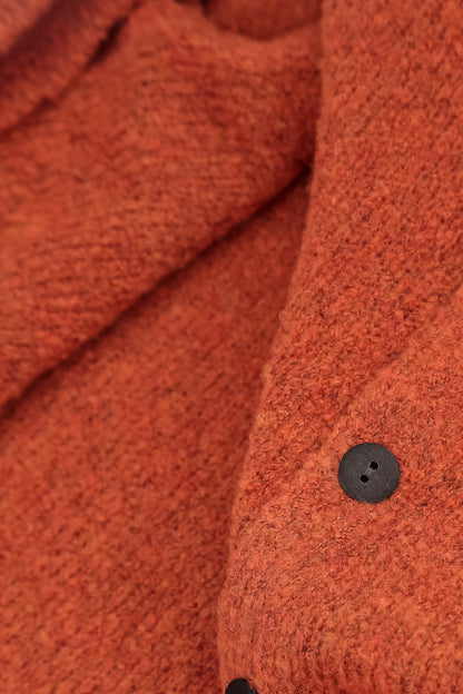 Kurze lockere Strickjacke aus Wolle in Orange
