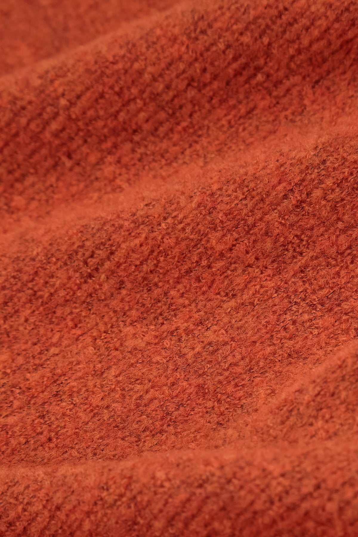 Kurze lockere Strickjacke aus Wolle in Orange
