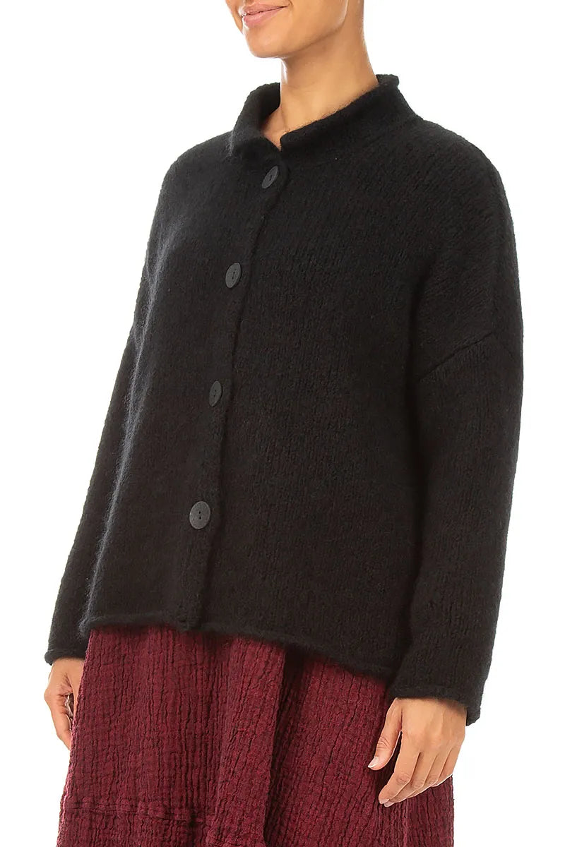 Weiche Strickjacke aus schwarzem Kaschmir und Wolle mit weichem Kragen