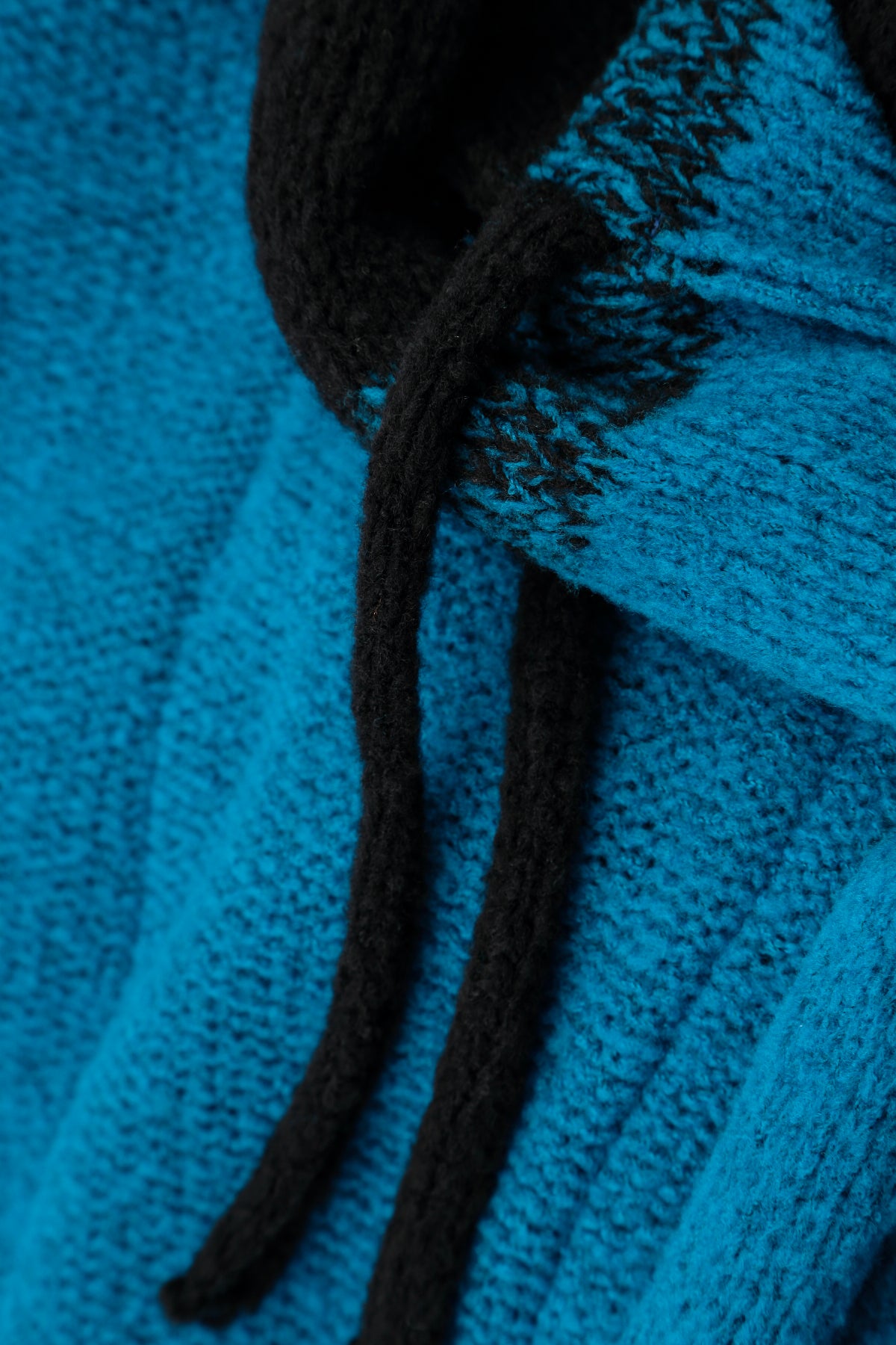 Two-Tone Azure Wool Cardigan 6